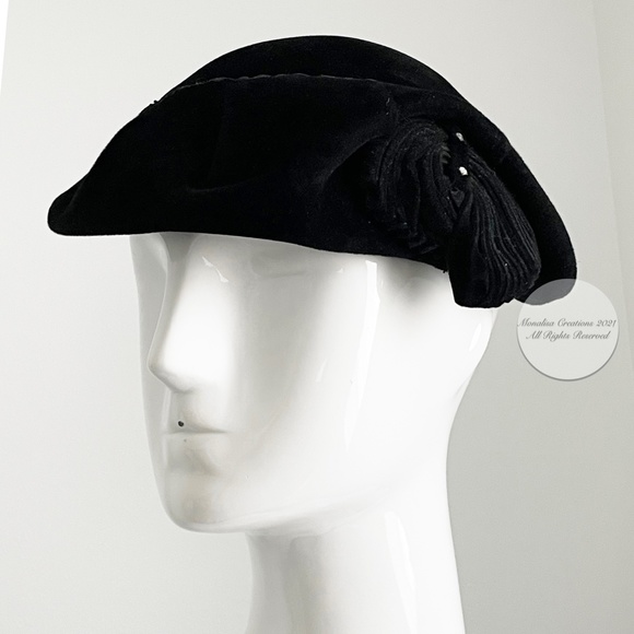 Vintage Hat Fascinator Style Black Clochette Cap Floral Made in France OSFM - Picture 1 of 11